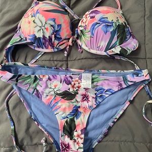 Floral bikini